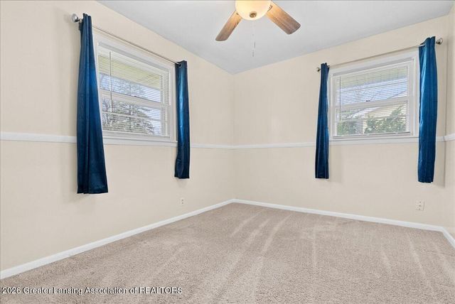 6223 Hilliard, Lansing, MI 48911