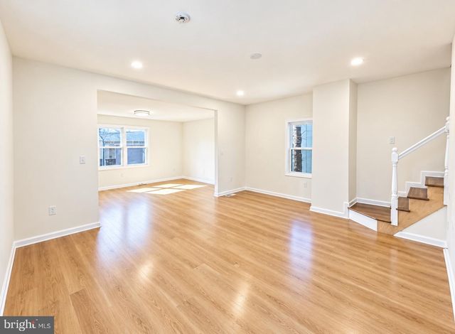 103 LOGAN LN, Bridgeport, NJ 08014