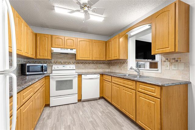8753 SW 91ST STREET B, Ocala, FL 34481