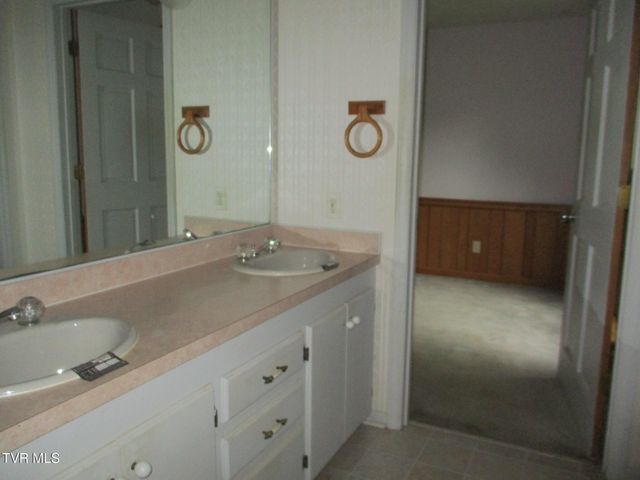 9191 Lesterfield Lane, Glade Spring, VA 24340