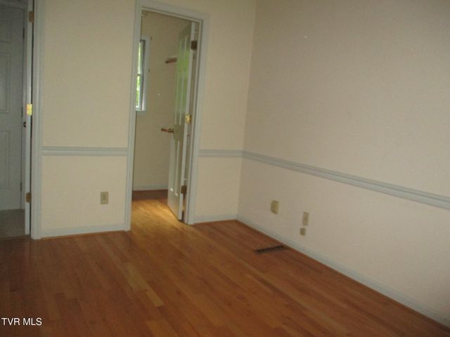 9191 Lesterfield Lane, Glade Spring, VA 24340