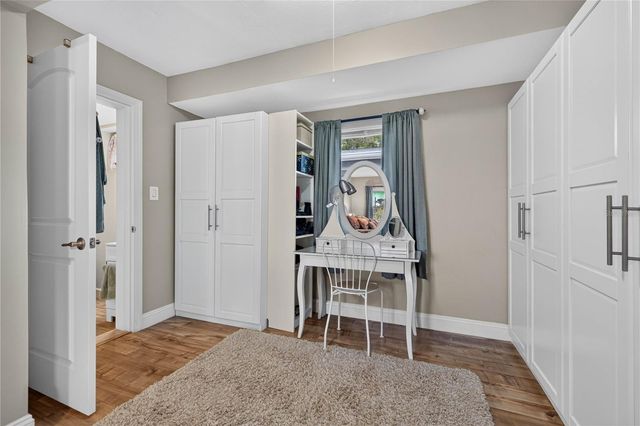 249 54TH STREET N, St Petersburg, FL 33710