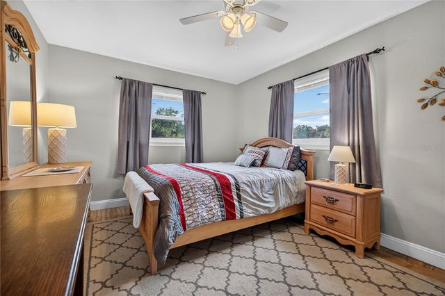249 54TH STREET N, St Petersburg, FL 33710