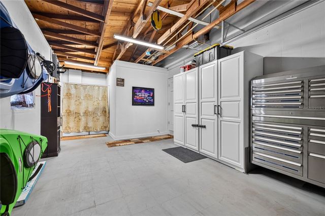 249 54TH STREET N, St Petersburg, FL 33710