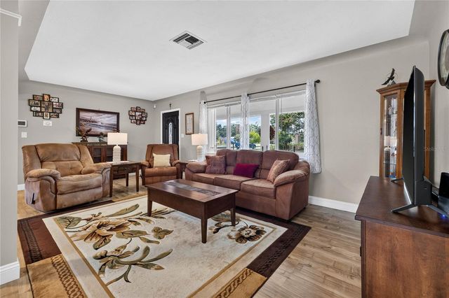249 54TH STREET N, St Petersburg, FL 33710