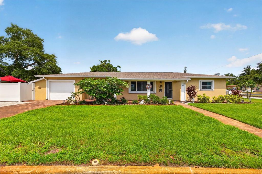 249 54TH STREET N, St Petersburg, FL 33710