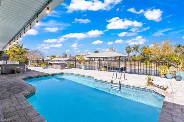 3446 Pinetree DR, St. James City, FL 33956