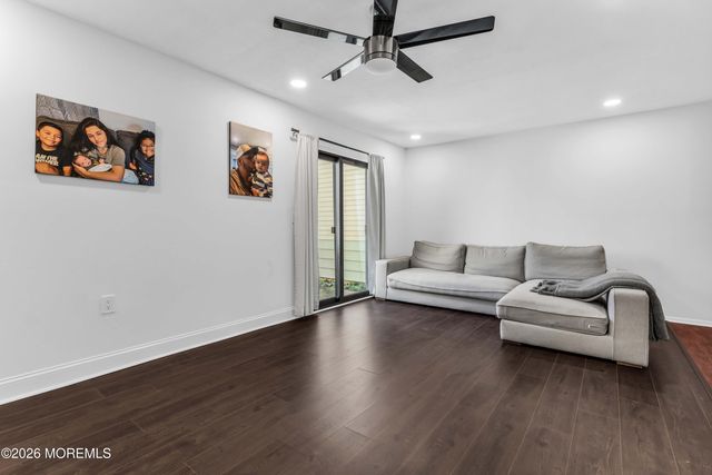 606 Bluebell Drive, Jackson, NJ 08527