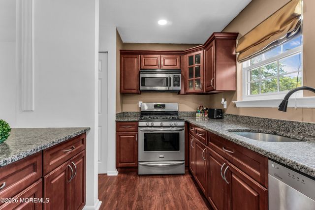 606 Bluebell Drive, Jackson, NJ 08527