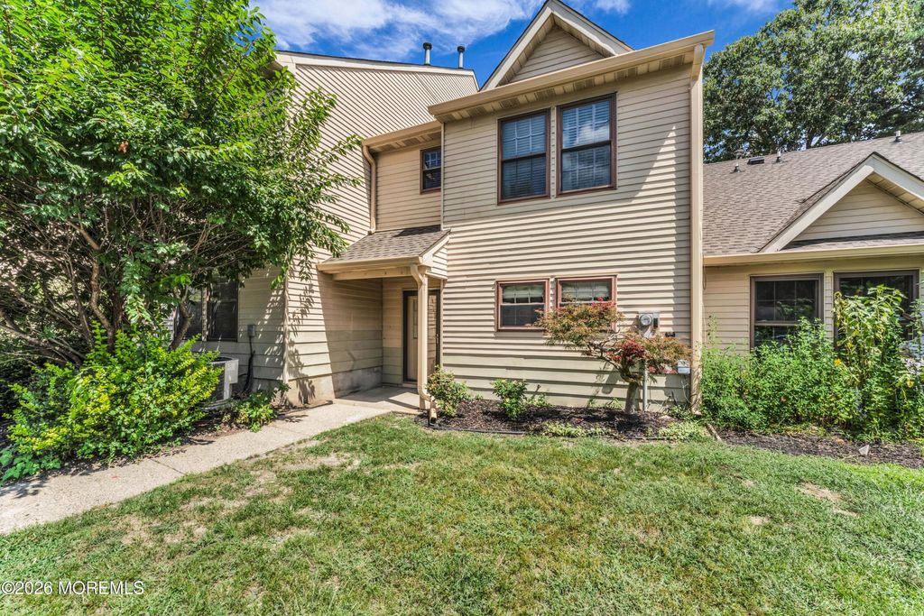 606 Bluebell Drive, Jackson, NJ 08527