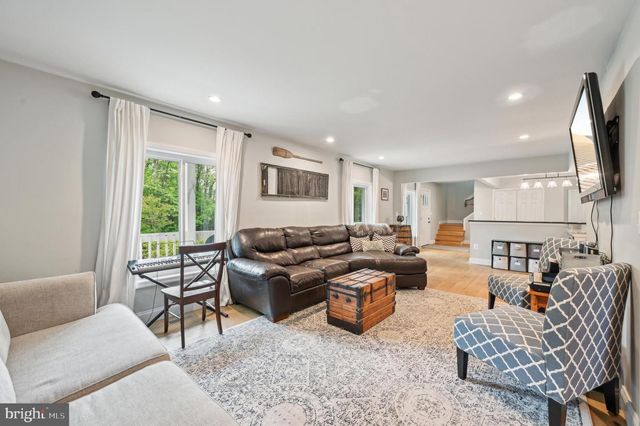 92 BERRYWOOD DR, Severna Park, MD 21146