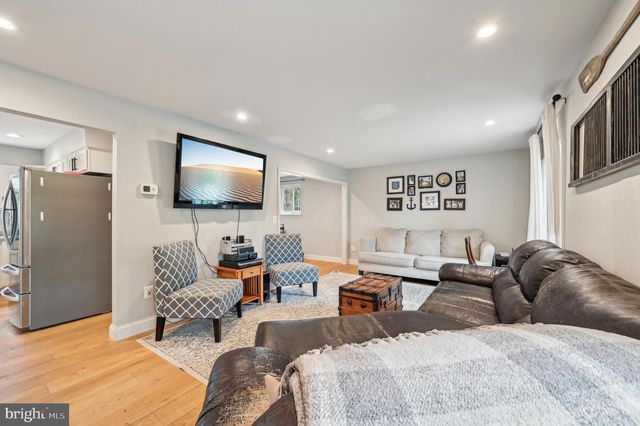 92 BERRYWOOD DR, Severna Park, MD 21146