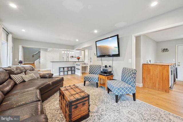 92 BERRYWOOD DR, Severna Park, MD 21146