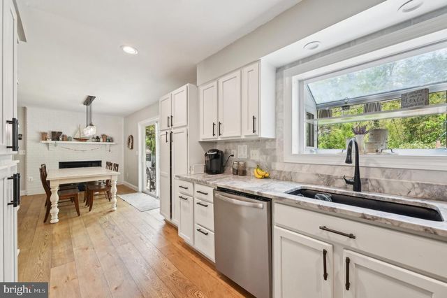 92 BERRYWOOD DR, Severna Park, MD 21146