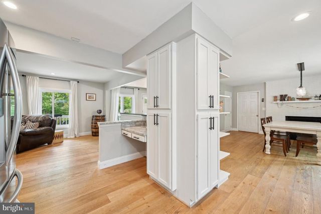 92 BERRYWOOD DR, Severna Park, MD 21146