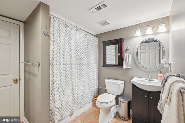 92 BERRYWOOD DR, Severna Park, MD 21146