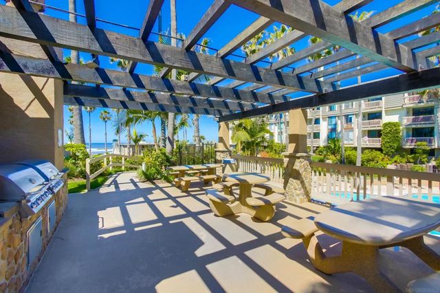 999 N Pacific St. G11, Oceanside, CA 92054