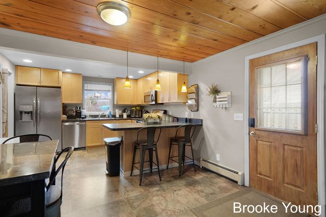 17288 W Spring Lake Road, Spring Lake, MI 49456