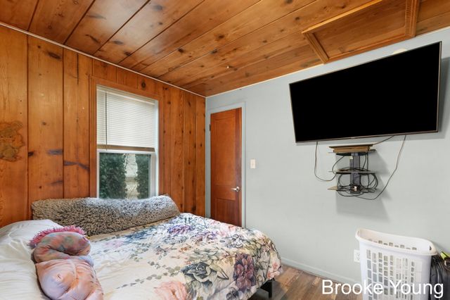 17288 W Spring Lake Road, Spring Lake, MI 49456