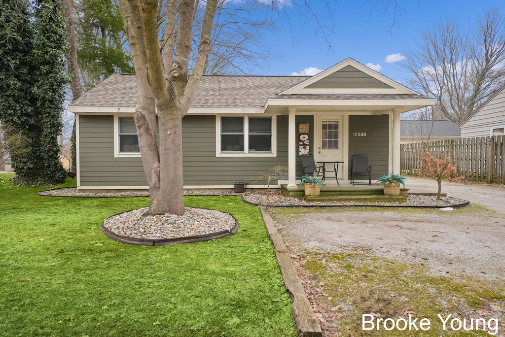 17288 W Spring Lake Road, Spring Lake, MI 49456