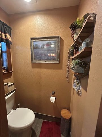 2200 Creechville Road, Ennis, TX 75119