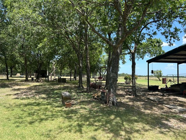 2200 Creechville Road, Ennis, TX 75119