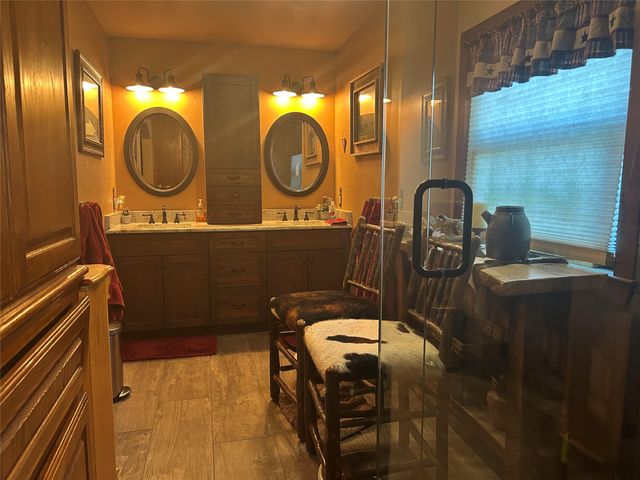 2200 Creechville Road, Ennis, TX 75119