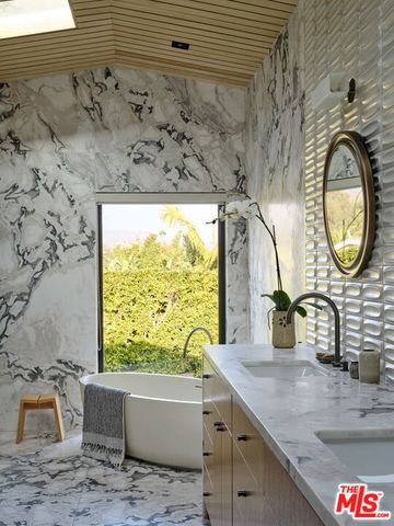 6738 Wildlife Road, Malibu, CA 90265