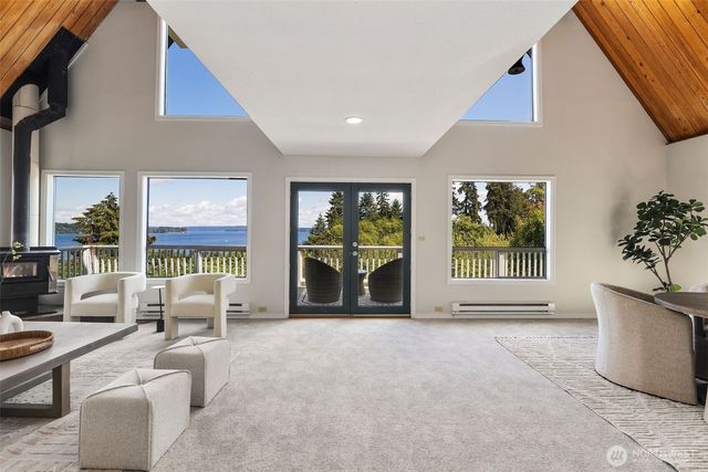 5400 Crestview Loop NE, Olympia, WA 98516