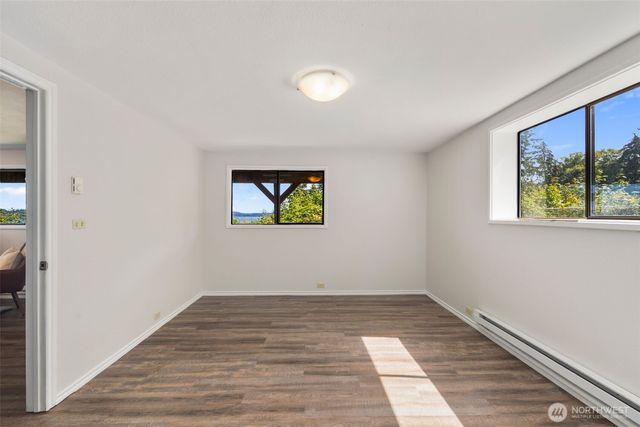 5400 Crestview Loop NE, Olympia, WA 98516