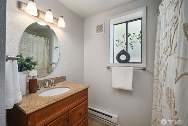 5400 Crestview Loop NE, Olympia, WA 98516
