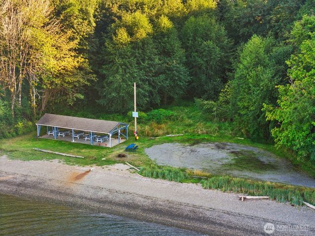 5400 Crestview Loop NE, Olympia, WA 98516