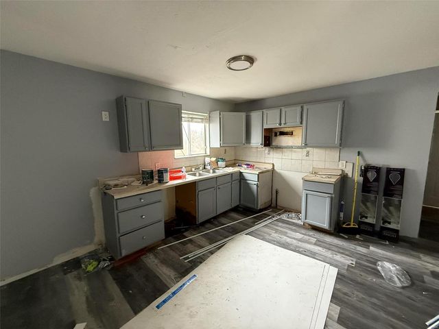 356 Scenic Drive, St Louis, MO 63137