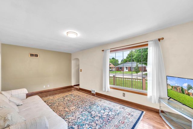 815 Willmor STREET, Racine, WI 53402