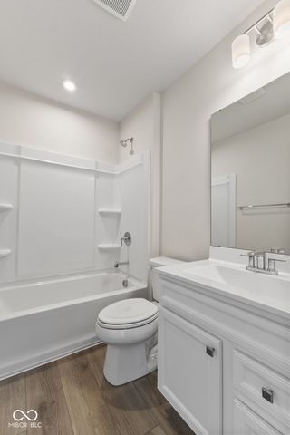 326 McNair Road, Whiteland, IN 46184