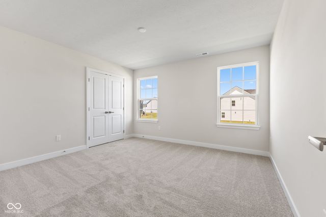 326 McNair Road, Whiteland, IN 46184