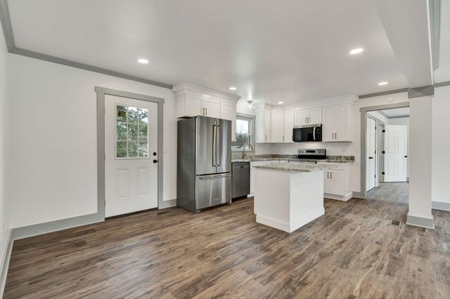 1795 Highland Avenue NW, Cleveland, TN 37311