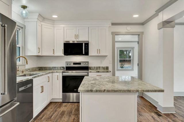 1795 Highland Avenue NW, Cleveland, TN 37311