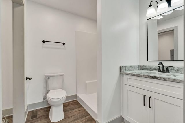 1795 Highland Avenue NW, Cleveland, TN 37311