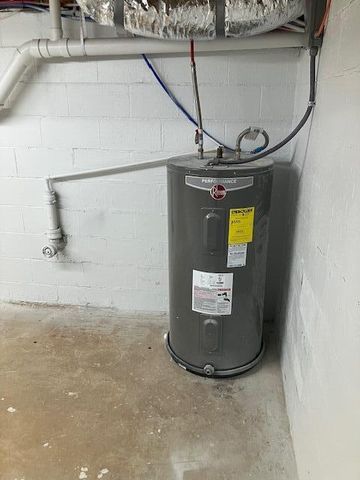 1795 Highland Avenue NW, Cleveland, TN 37311