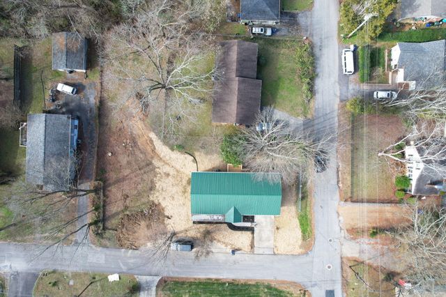 1795 Highland Avenue NW, Cleveland, TN 37311