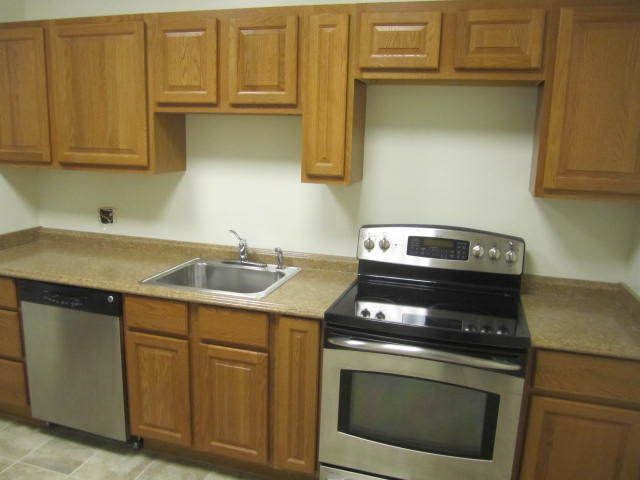 11 N Genesee Street 200, Waukegan, IL 60085