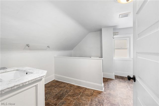 371 Merriman Road, Akron, OH 44303