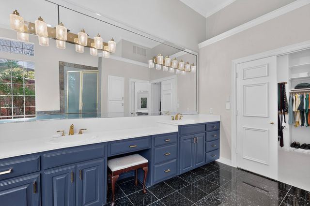 4536 Briar Oaks Circle, Dallas, TX 75287