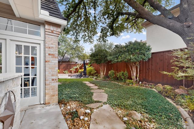 4536 Briar Oaks Circle, Dallas, TX 75287