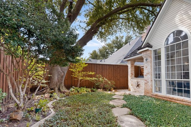 4536 Briar Oaks Circle, Dallas, TX 75287