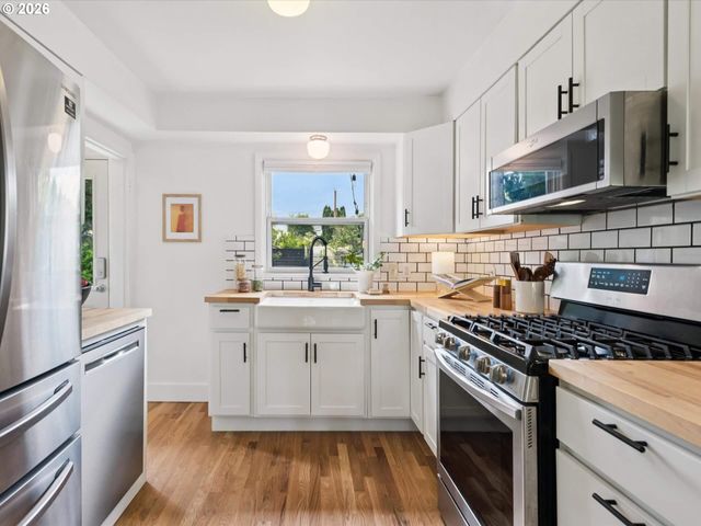6435 N VILLARD Ave, Portland, OR 97217