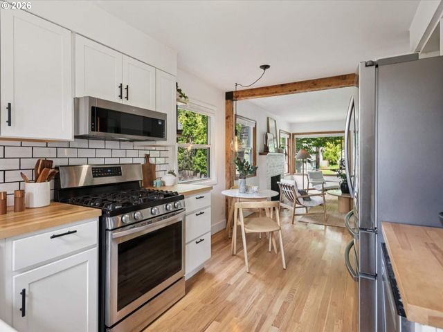 6435 N VILLARD Ave, Portland, OR 97217