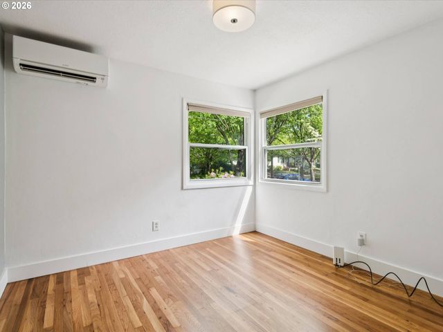 6435 N VILLARD Ave, Portland, OR 97217