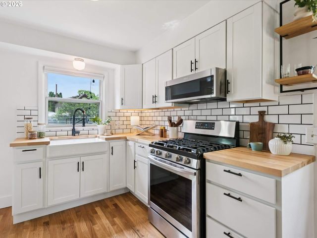 6435 N VILLARD Ave, Portland, OR 97217